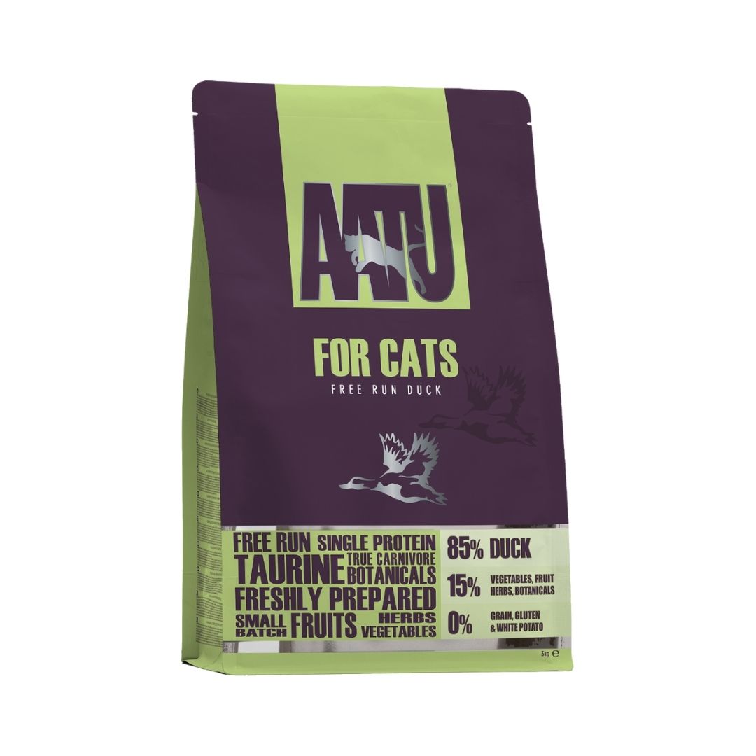 AATU Free Run Duck Dry Cat Food 3kg front packaging showcasing 85% free-run duck, grain-free formula, and SUPER-8 blend. Available in Dubai and UAE at Petz.ae.