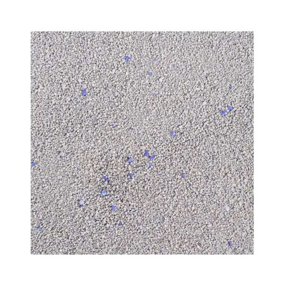 Close-up of Flamingo Zeolite & Baby Powder Cat Litter texture with fine, low-dust granules and clumping action for odor control and easy cleaning.