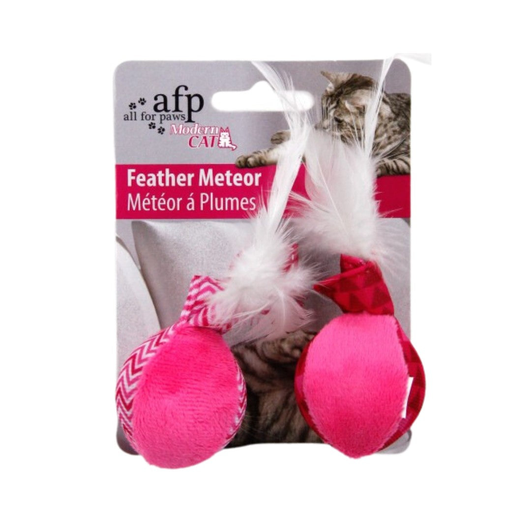 All For Paws Feather Meteor is the perfect toy for any cat. With its feathered tail and irresistible catnip filling, this toy will grab your feline friend's attention - Pink.