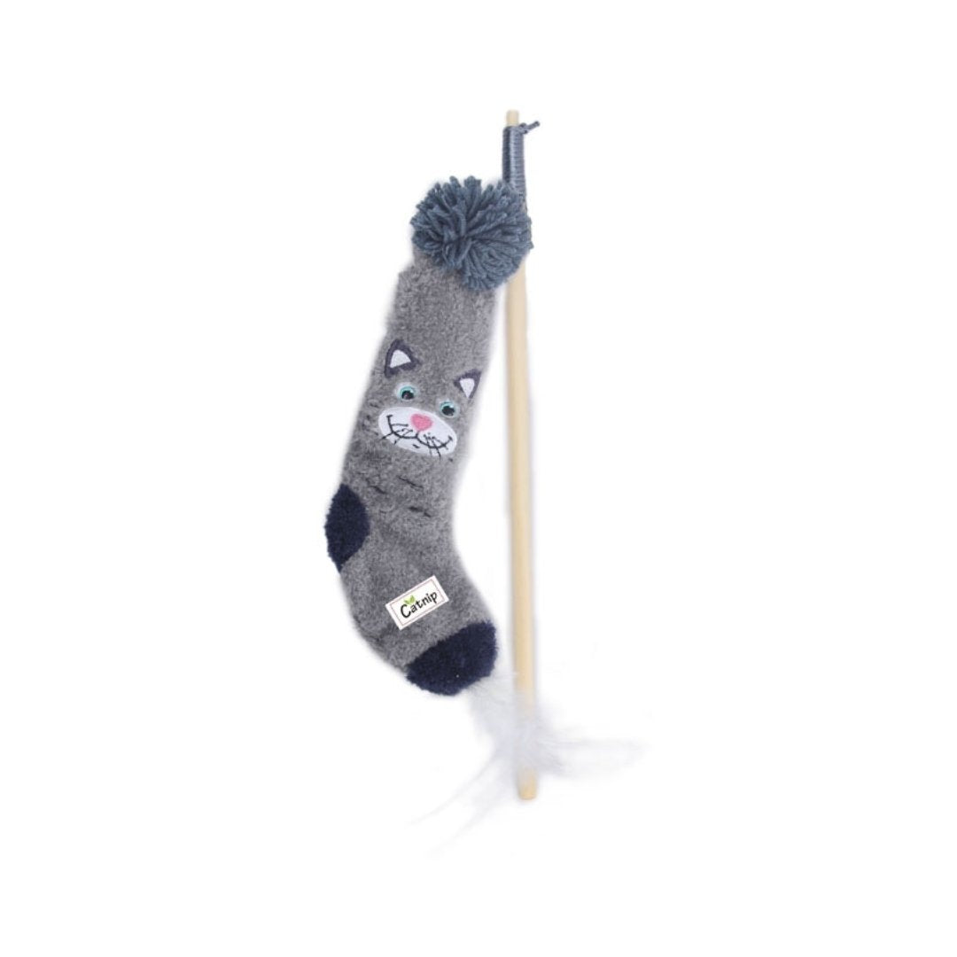 All For Paws Sock Cuddler is a Cat Wand shaped like a sock! Your furry friend will love playing with it. It comes with a catnip inside for added fun - Full. 