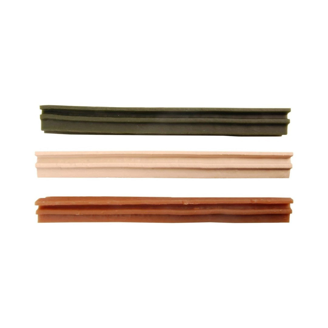 Flamingo Veggie Rod Mix Dog Treats are a great way to give your pup a nutritious, tasty snack. Each stick is 18cm, with three sticks in a pack 2.