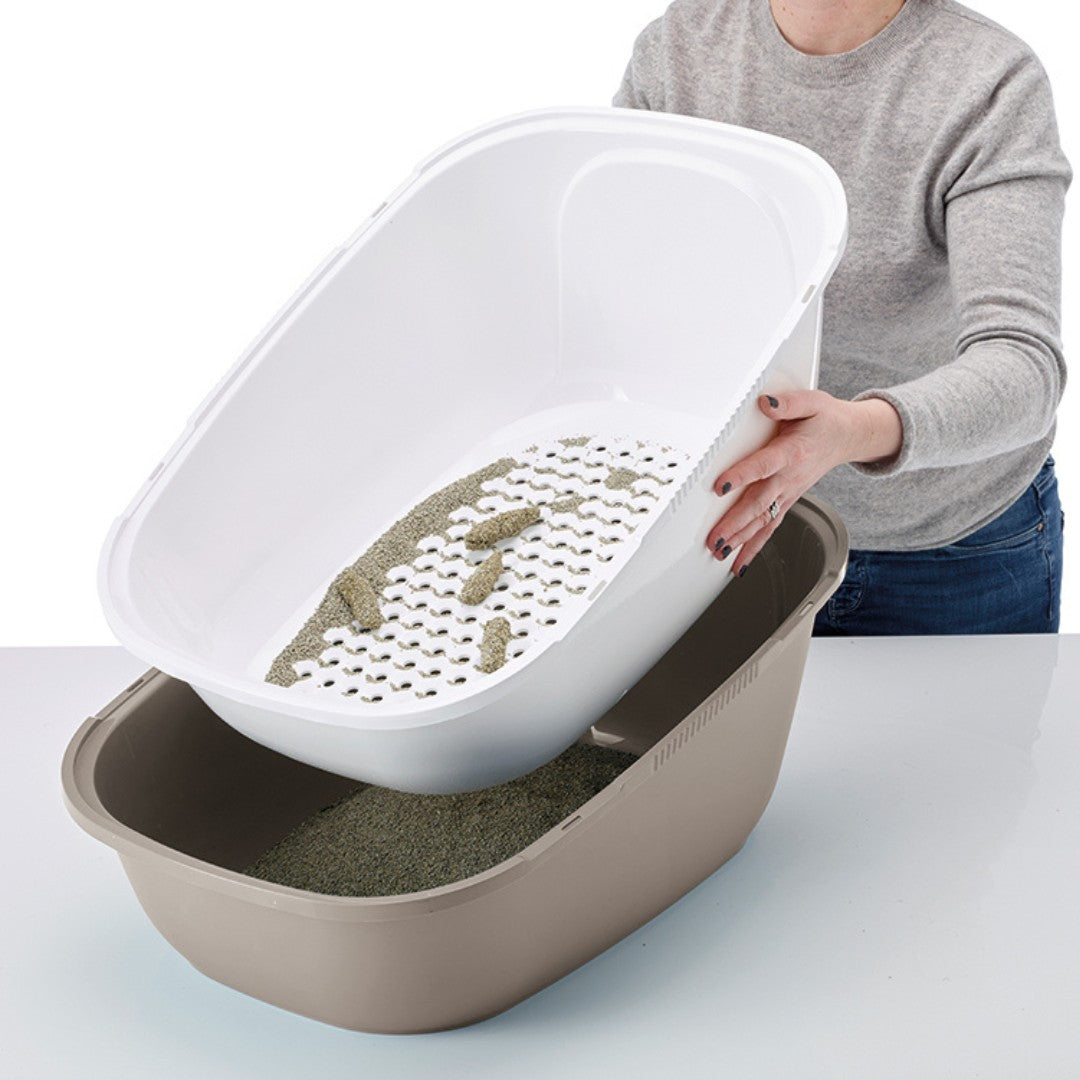 Savic Reina Sift Cat Toilet - Spacious, Modern, Odor ControlSavic Reina Sift Cat Toilet - Spacious, Modern, Odor Control