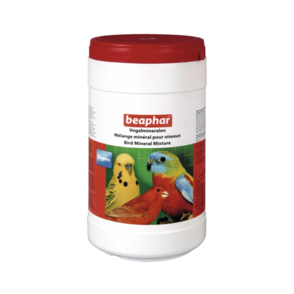Beaphar Bird Mineral Mixture for cage and aviary birds. Calcium, phosphorus, and fine oyster grit promote the development of robust and healthy bird bones.