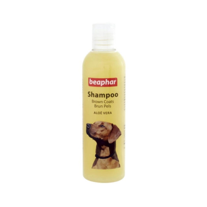 Beaphar Shampoo is a specially formulated, cleansing shampoo for dogs. The shampoo contains aloe vera for naturally moisturized skin Brown.