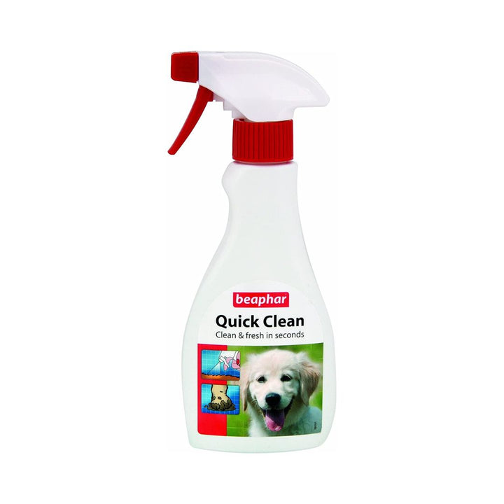 Beaphar Quick Clean for dogs is an easy-to-use spray, which cleans and freshens your dog's fur, removing dirt and unpleasant odors.