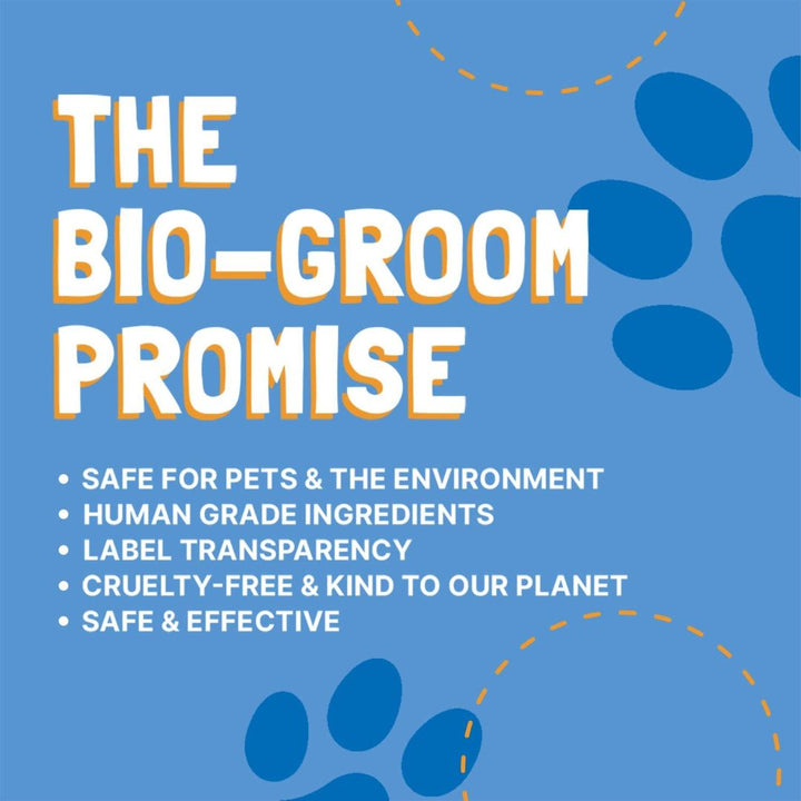 Bio-Groom Natural Oatmeal Anti-Itch Moisturizing Pet Shampoo relieves dogs’ itchiness and irritation and protects chapped skin or skin with minor cuts, scrapes, burns, and insect bites. In addition to relieving itchiness, this shampoo moisturizes, softens, and protects the pet’s skin.