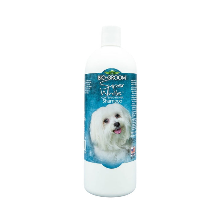 Bio-Groom Super White is the best shampoo for white dogs! It is a mild, high-quality, natural shampoo specifically made for white and light-colored coats 32oz.