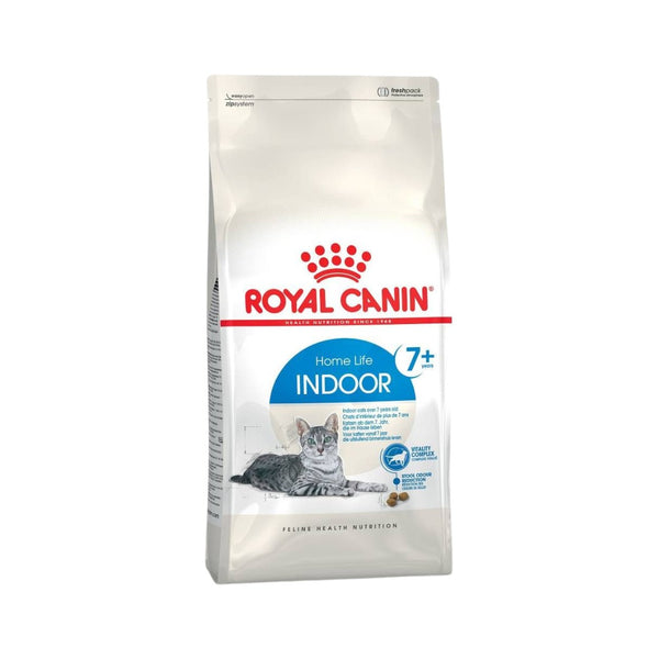 Choose Royal Canin Home Life Indoor 7+ Dry Cat Food to provide your mature indoor cat with a nutritionally complete and balanced diet.