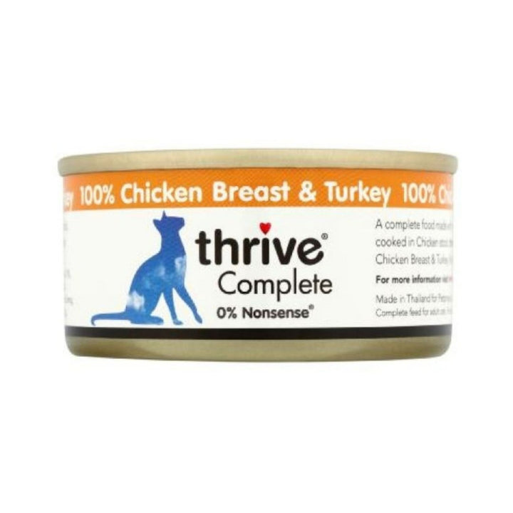 Thrive Complete Chicken Breast & Turkey Cat Wet Food is cooked in a chicken & turkey broth with vitamins and minerals to give your cat a balanced meal.