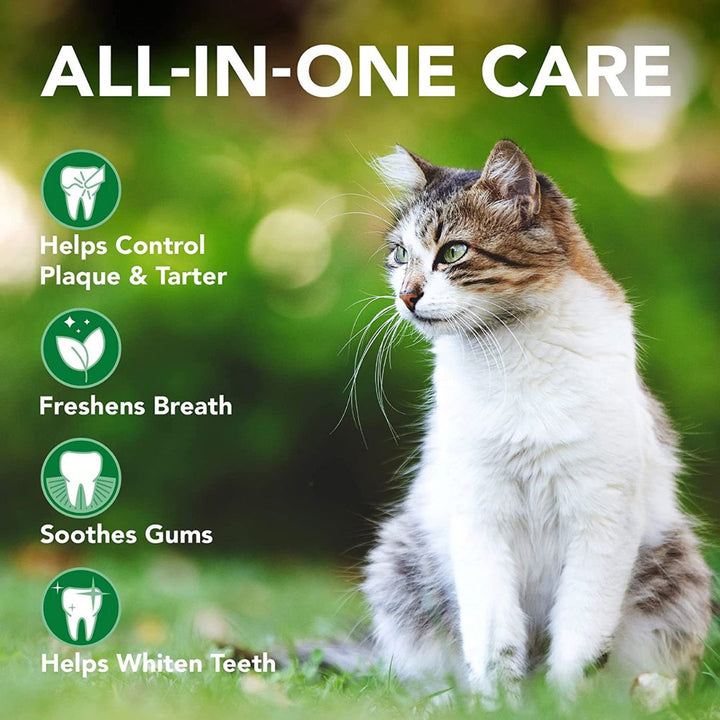 Vet’s Best Advanced Dental Powder for Cats Contains seaweed extract which helps maintain clean teeth and fresh breath. 3