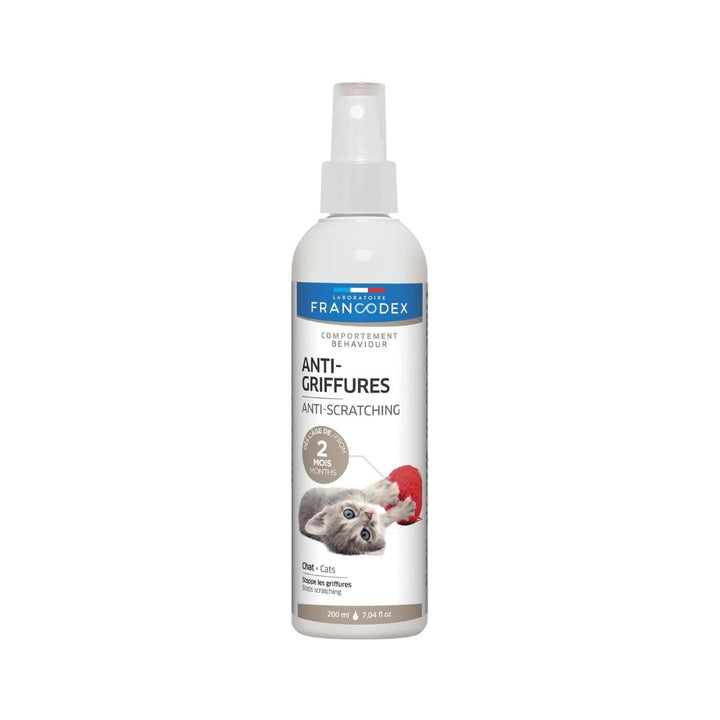 Zolux Francodex Anti-Scratching Spray helps prevent your cat from scratching your furniture, rugs. Essential oils keeps cats away from areas to be protected.