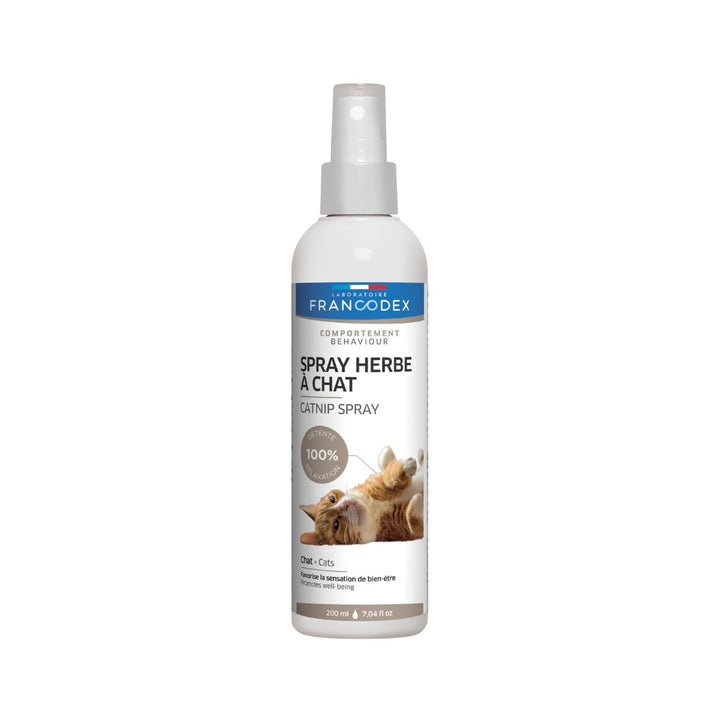 Zolux Francodex Cats Catnip Spray, Formulated with catnip floral water with calming, euphoria-inducing properties, helps reassure your pet.