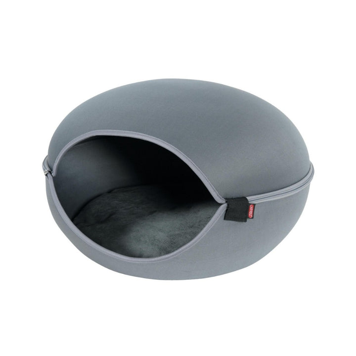 Zolux Louna Cat dome with a modern design and simple style. It has a soft fur cushion. The removable inner cushion is machine washable at 30° Grey